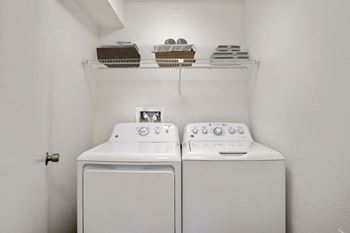 A washer and dryer at horizon east apartments in aurora, co.